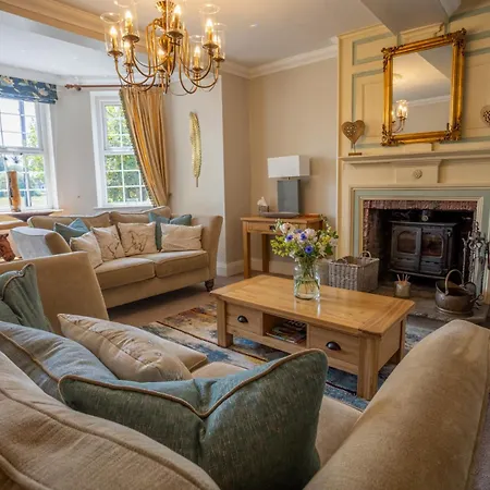 Bed and breakfast Harmony House Boutique 4*